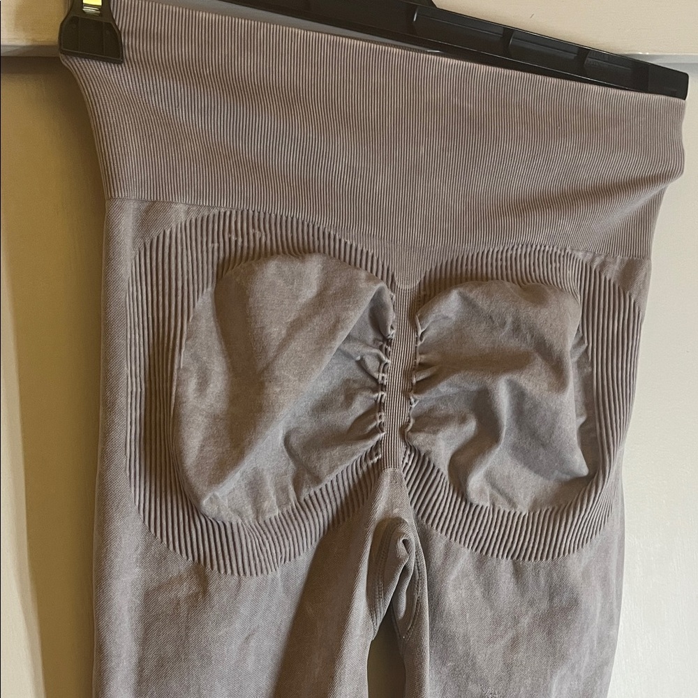 Source Unknown Gray / Lavender Uneven Colored Leg… - image 4